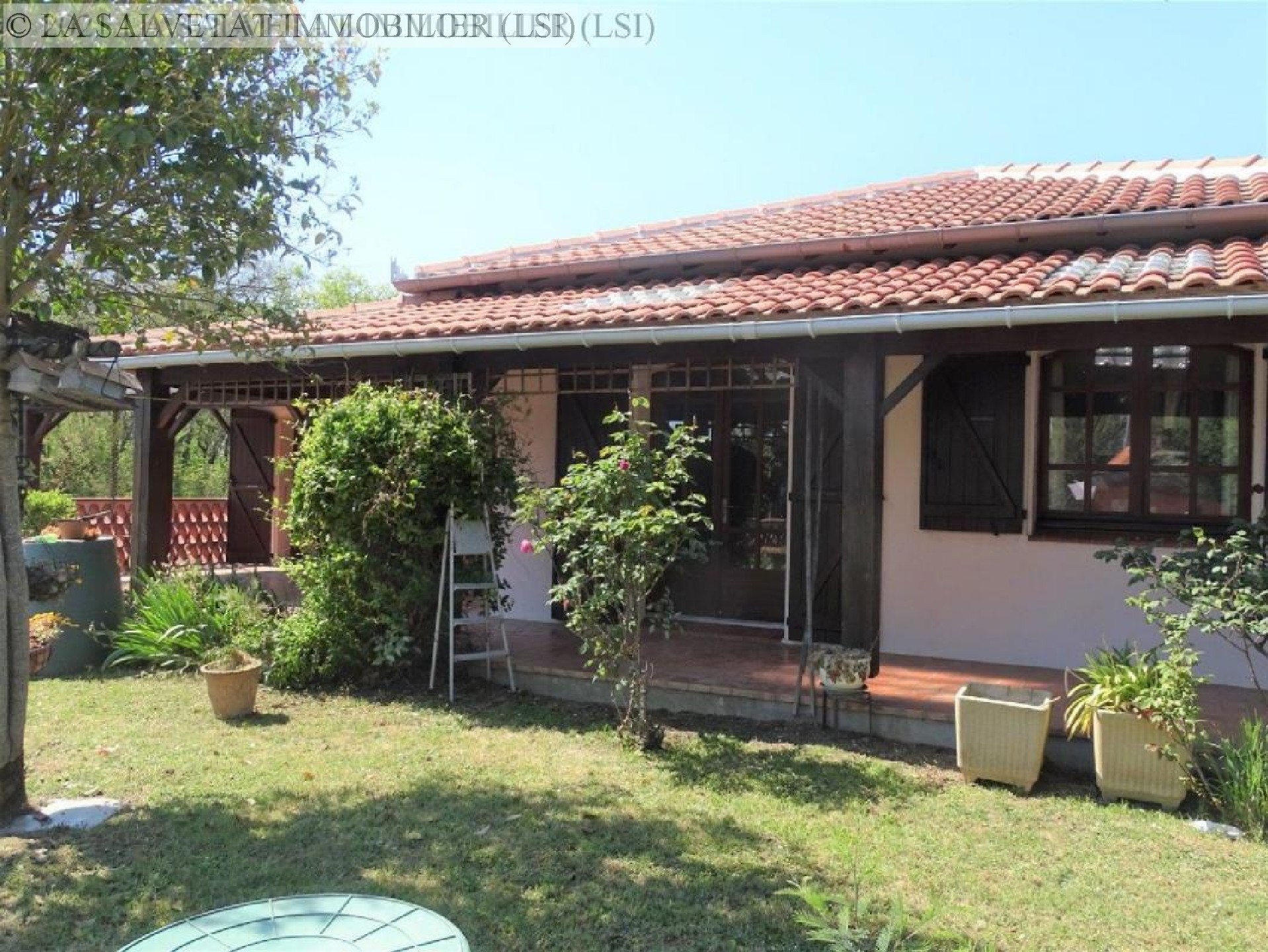 Location maison-villa - LA SALVETAT ST GILLES<br>112 m², 4 pièces