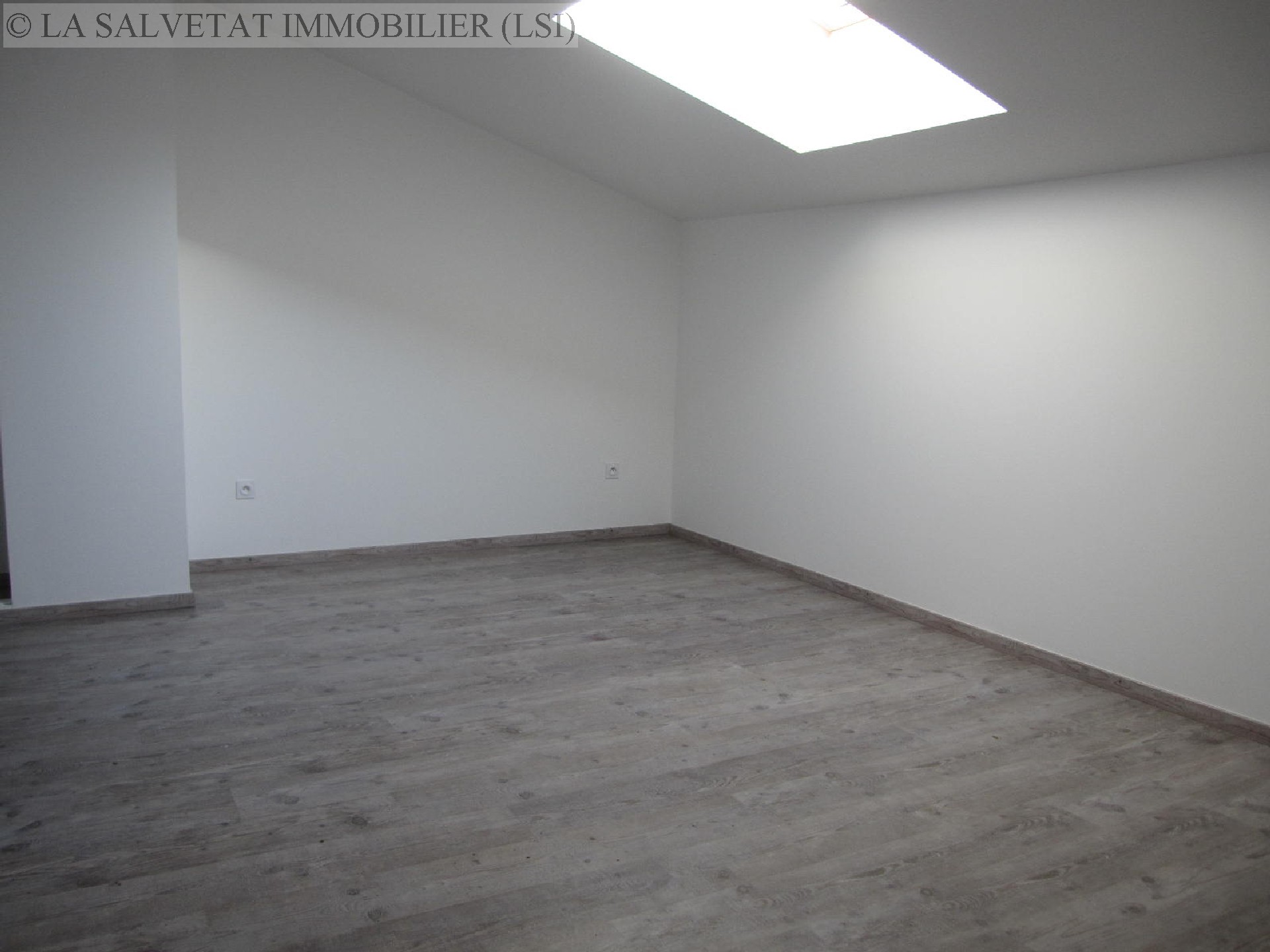 Location maison-villa - LA SALVETAT ST GILLES<br>88,57 m², 4 pièces