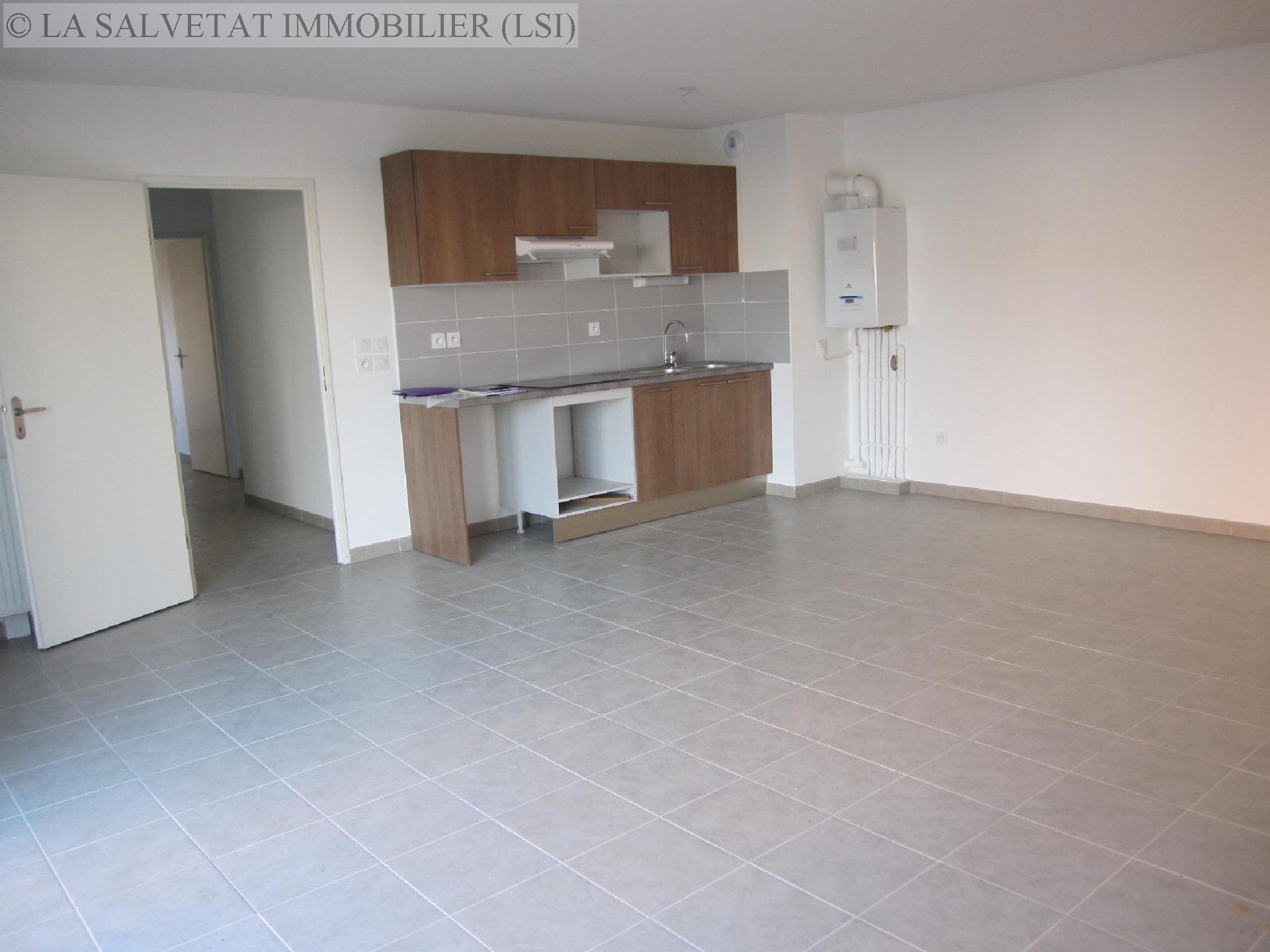 Location maison-villa - LA SALVETAT ST GILLES<br>88,57 m², 4 pièces