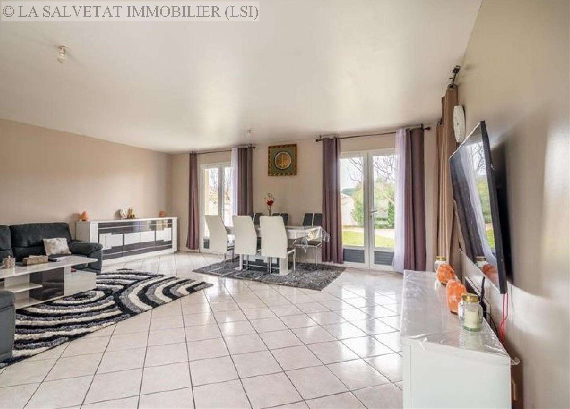 Vente maison-villa - FONTENILLES<br>160 m², 7 pièces