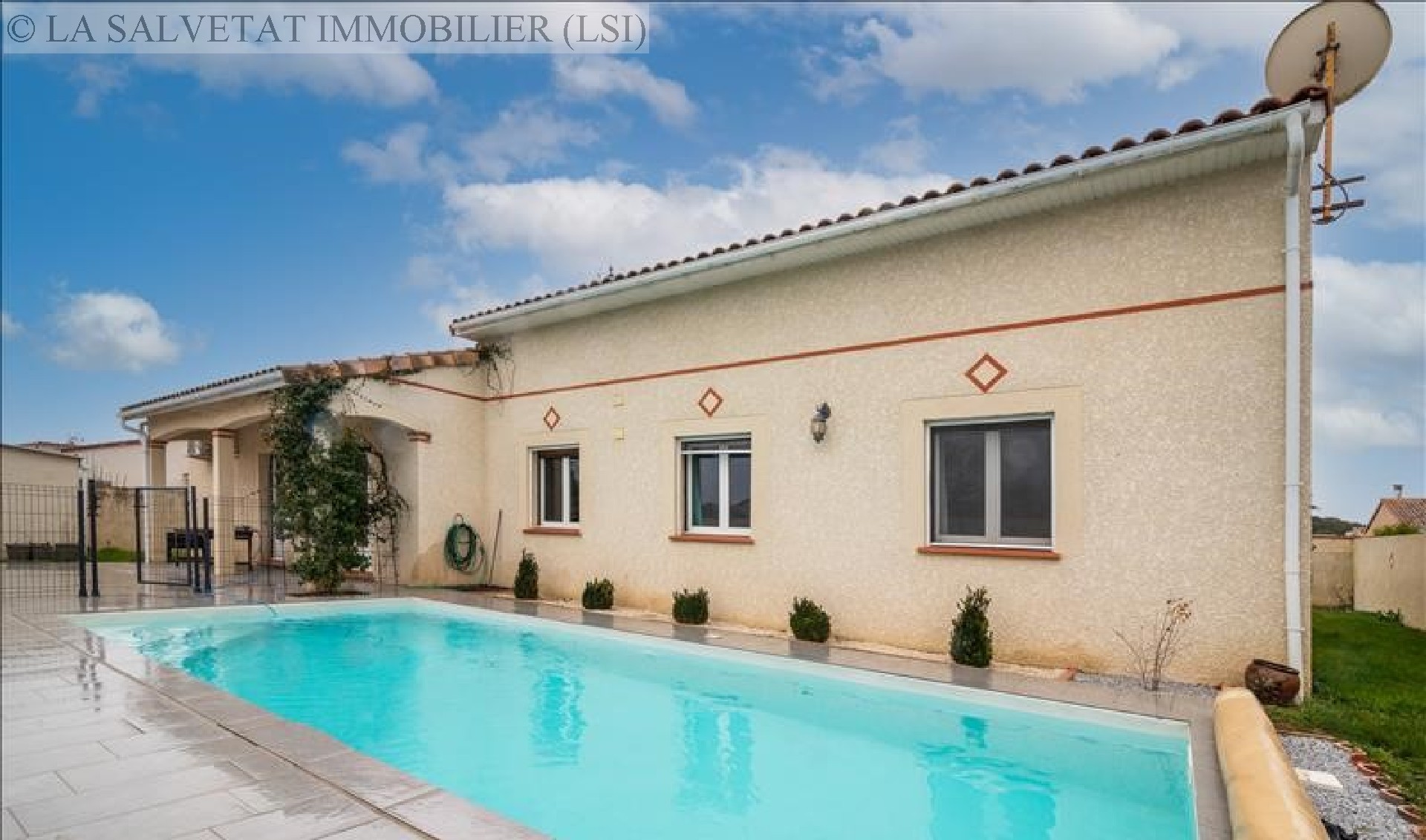Vente maison-villa - FONTENILLES<br>160 m², 7 pièces