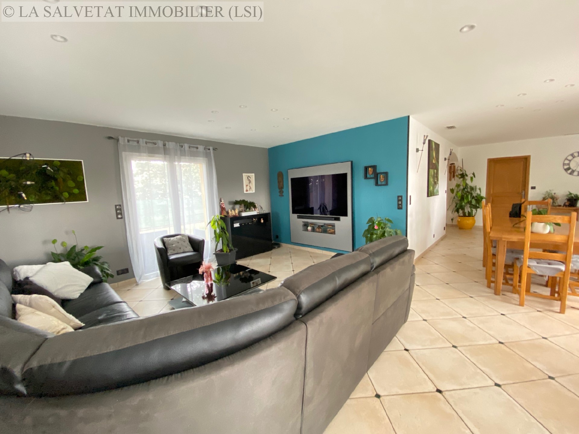 Vente maison-villa - LIAS<br>156 m², 5 pièces