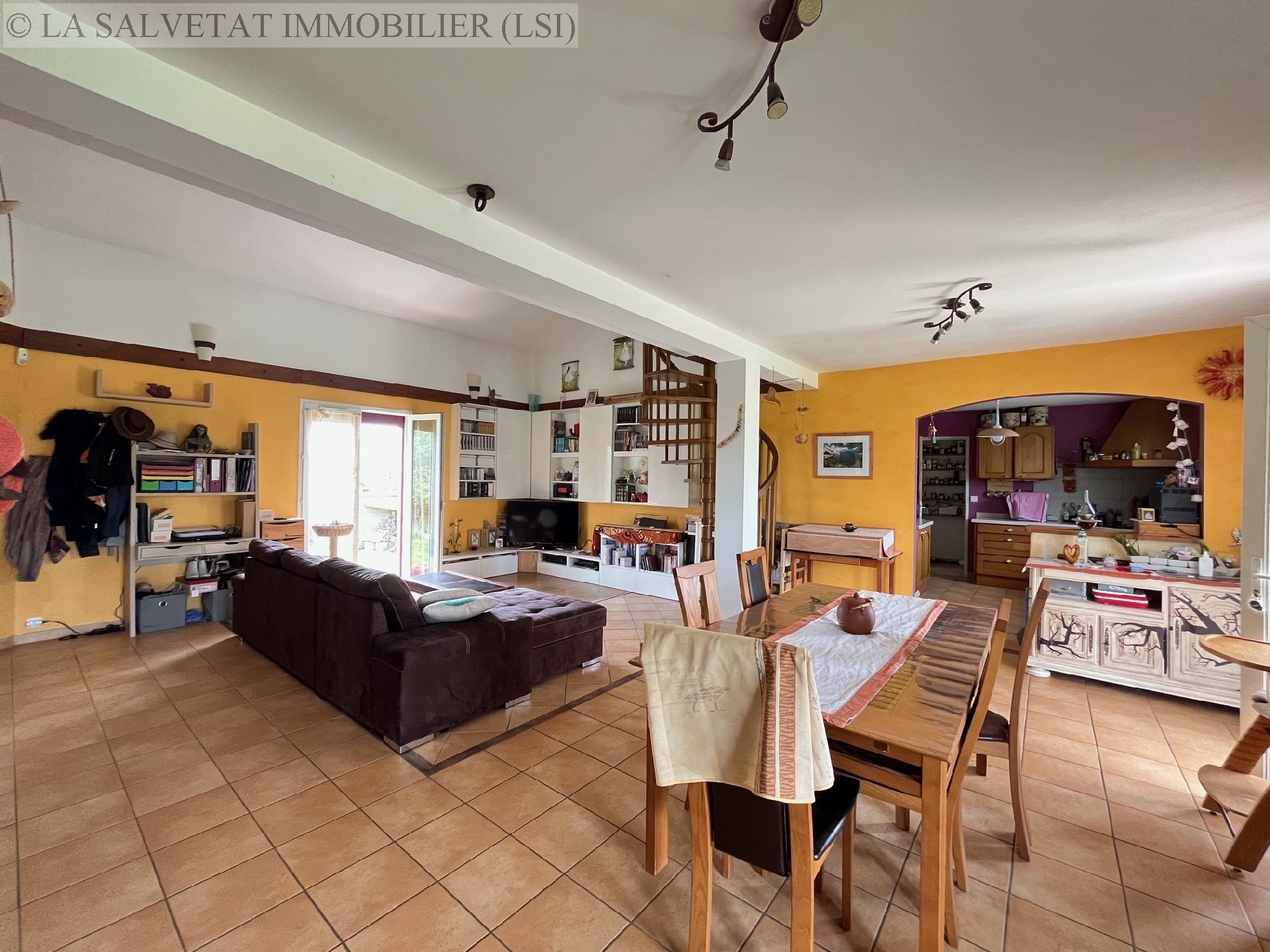 Vente maison-villa - LA SALVETAT ST GILLES<br>128 m², 5 pièces