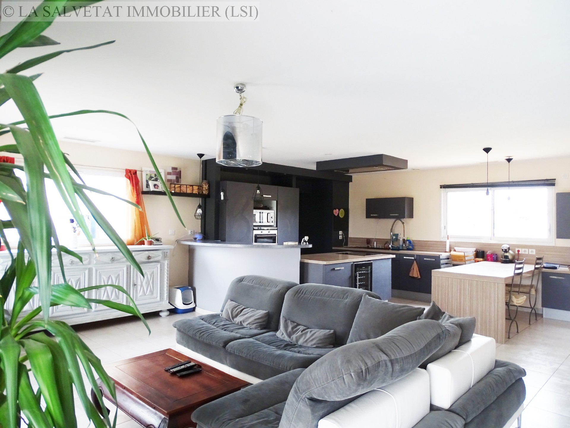 Vente maison-villa - BONREPOS SUR AUSSONNELLE<br>128 m², 5 pièces