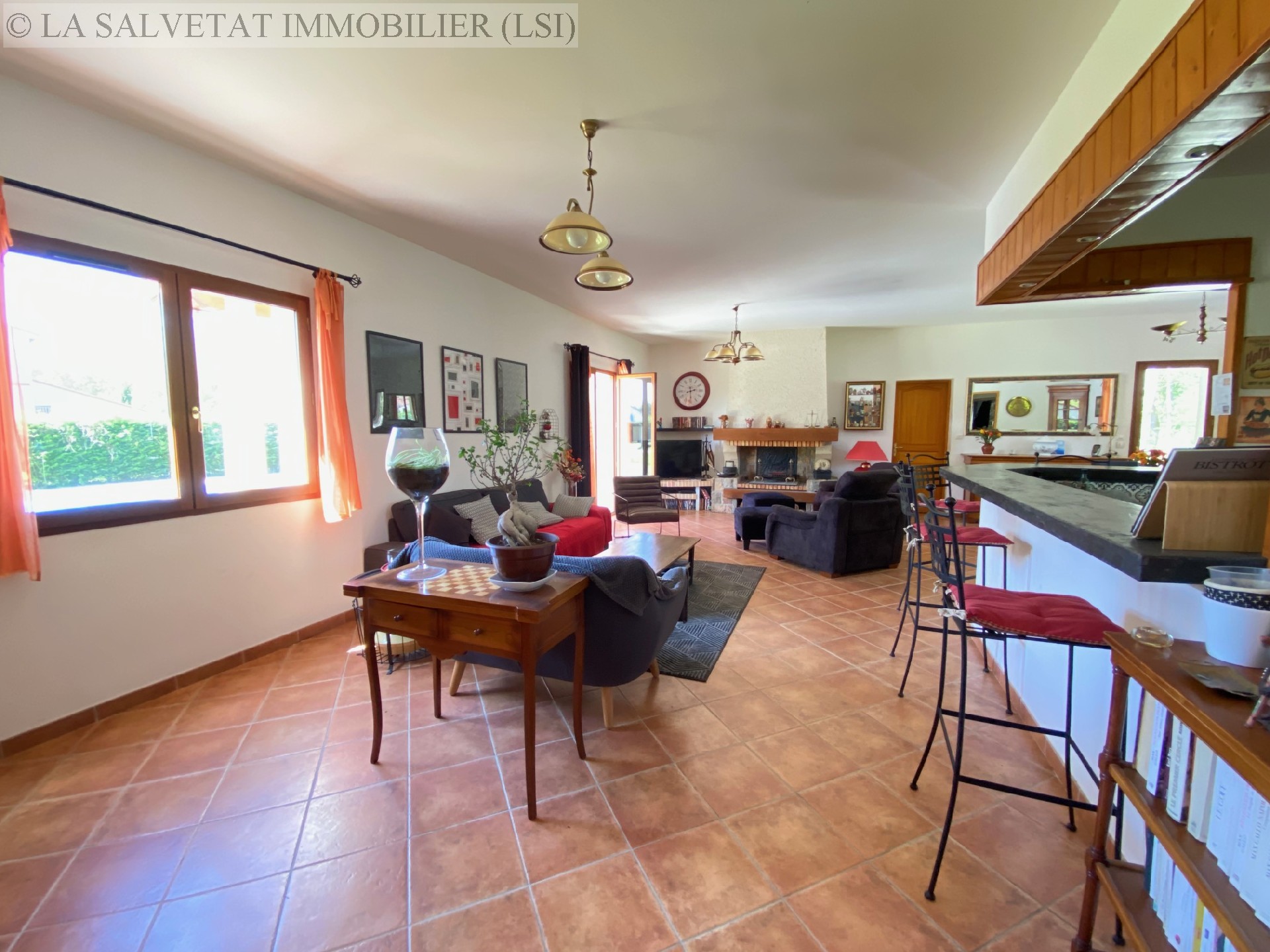 Vente maison-villa - BONREPOS SUR AUSSONNELLE<br>186 m², 7 pièces