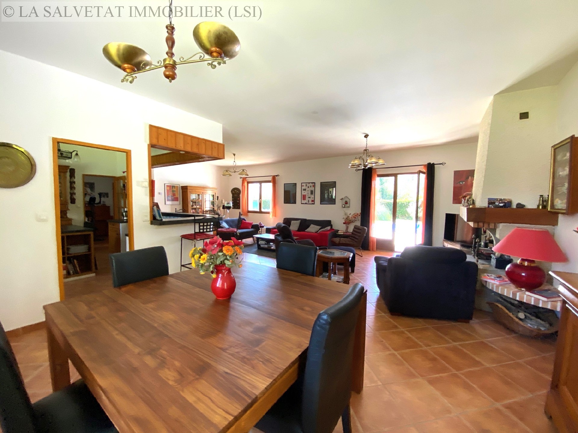 Vente maison-villa - BONREPOS SUR AUSSONNELLE<br>186 m², 7 pièces