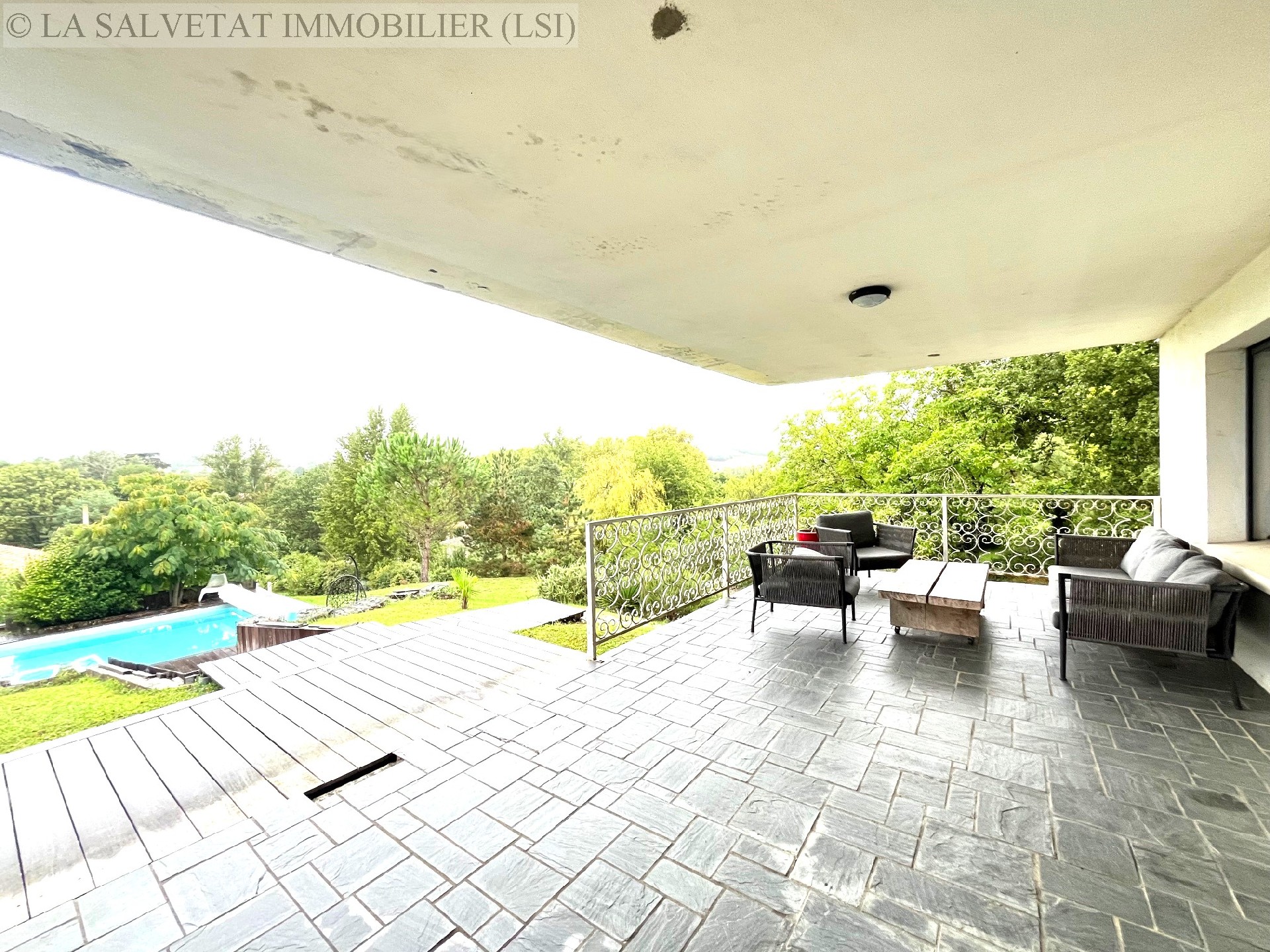 Vente maison-villa - BONREPOS SUR AUSSONNELLE<br>120 m², 5 pièces