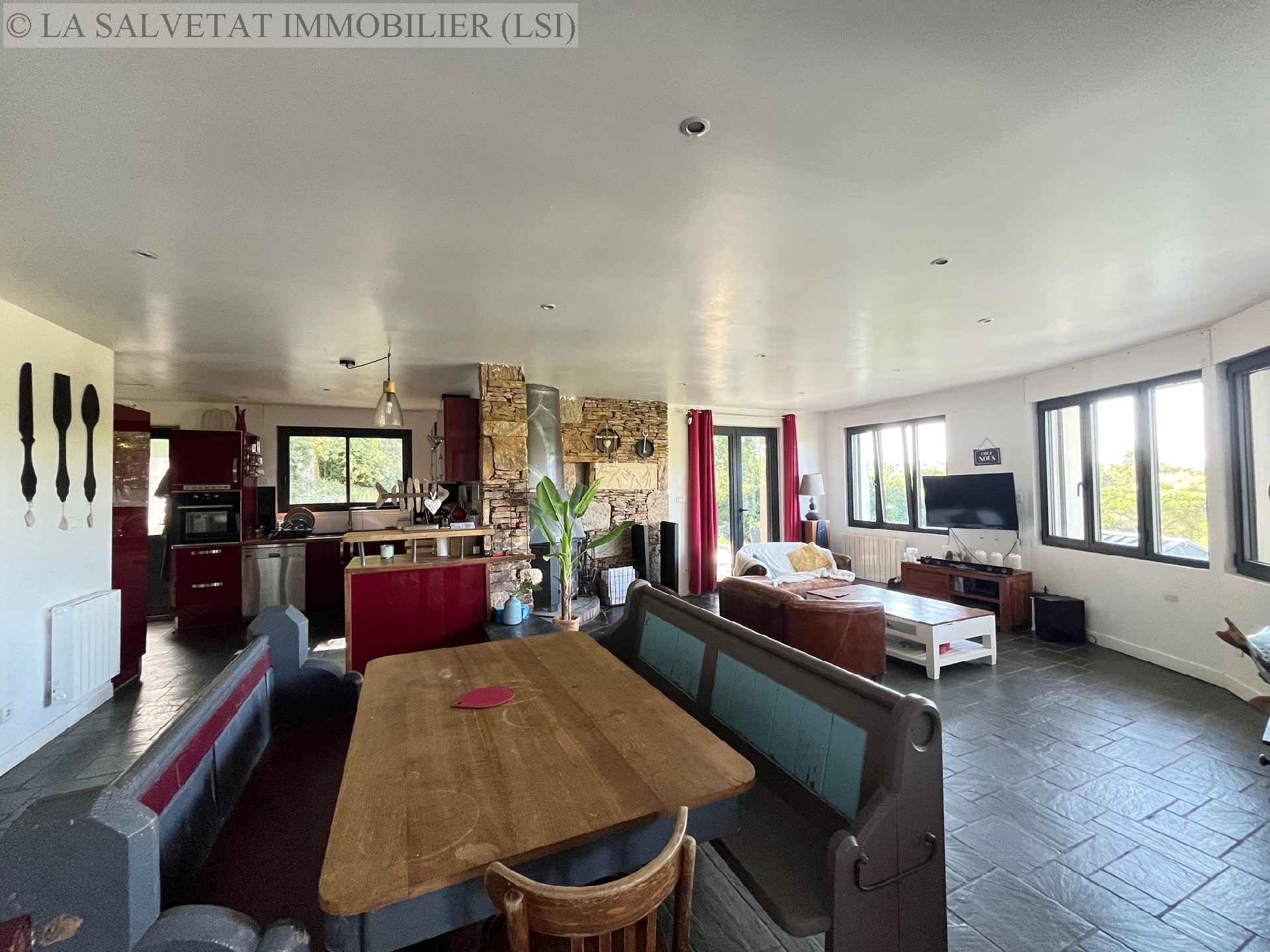 Vente maison-villa - BONREPOS SUR AUSSONNELLE<br>149 m², 5 pièces