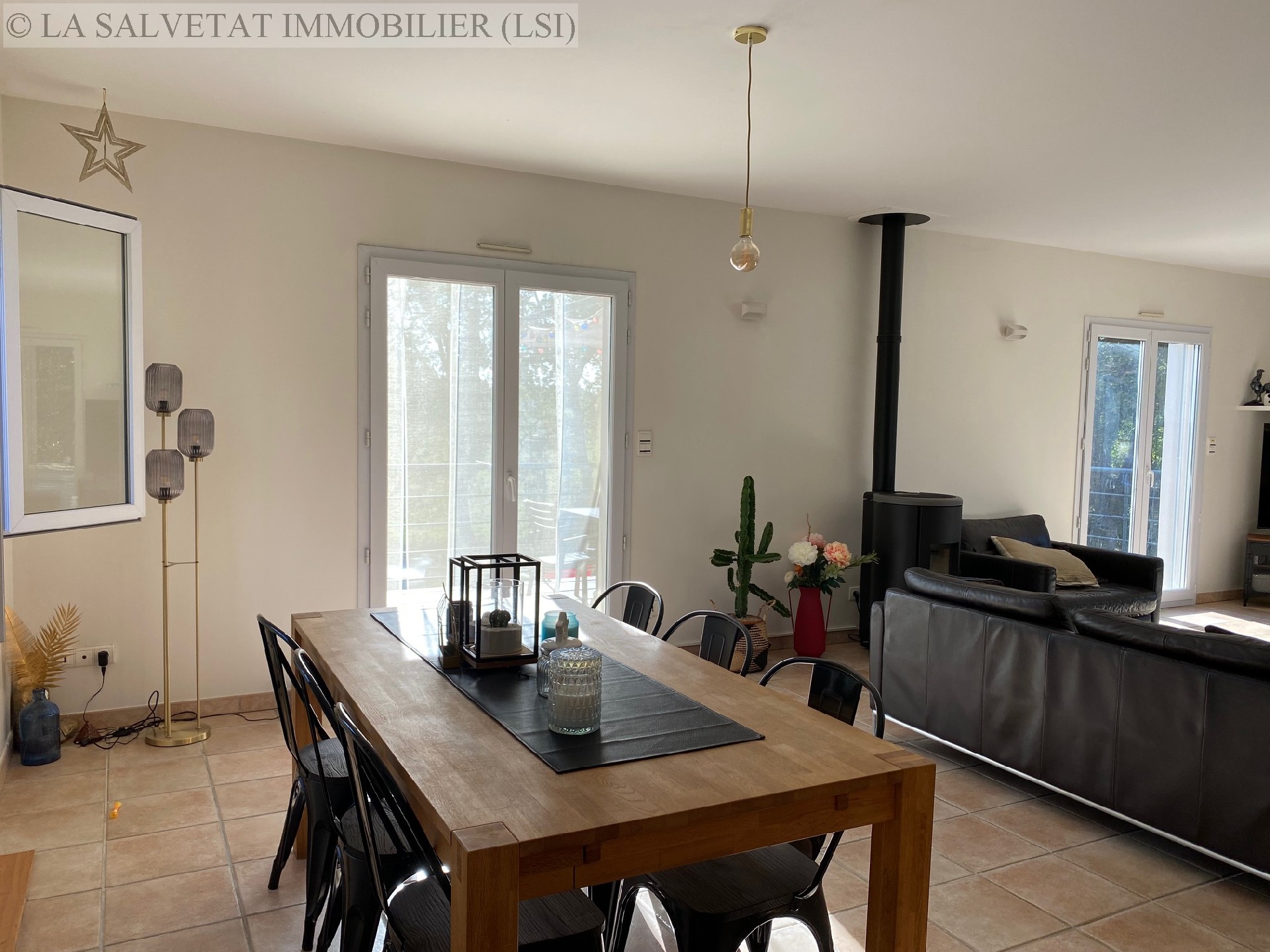 Vente maison-villa - FONTENILLES<br>182 m², 6 pièces