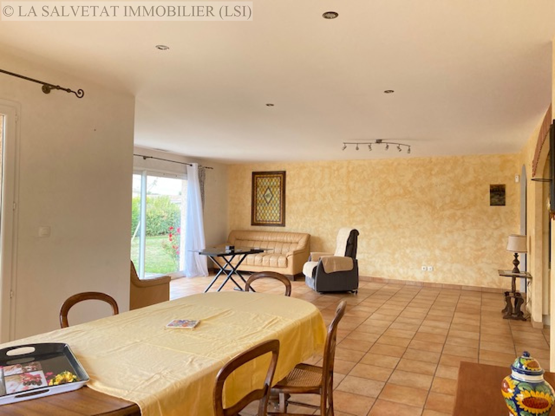 Vente maison-villa - FONTENILLES<br>140 m², 5 pièces