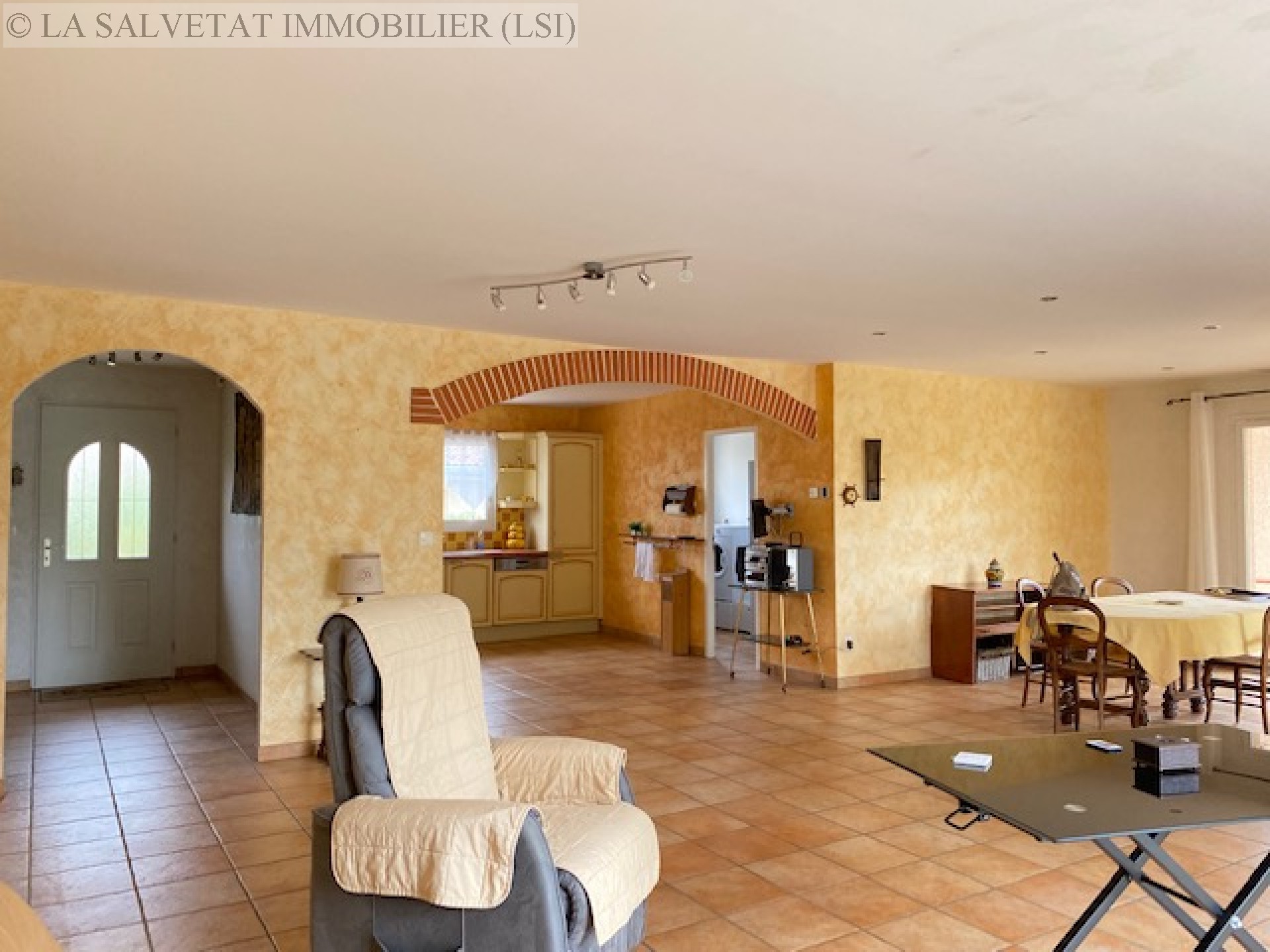 Vente maison-villa - FONTENILLES<br>140 m², 5 pièces