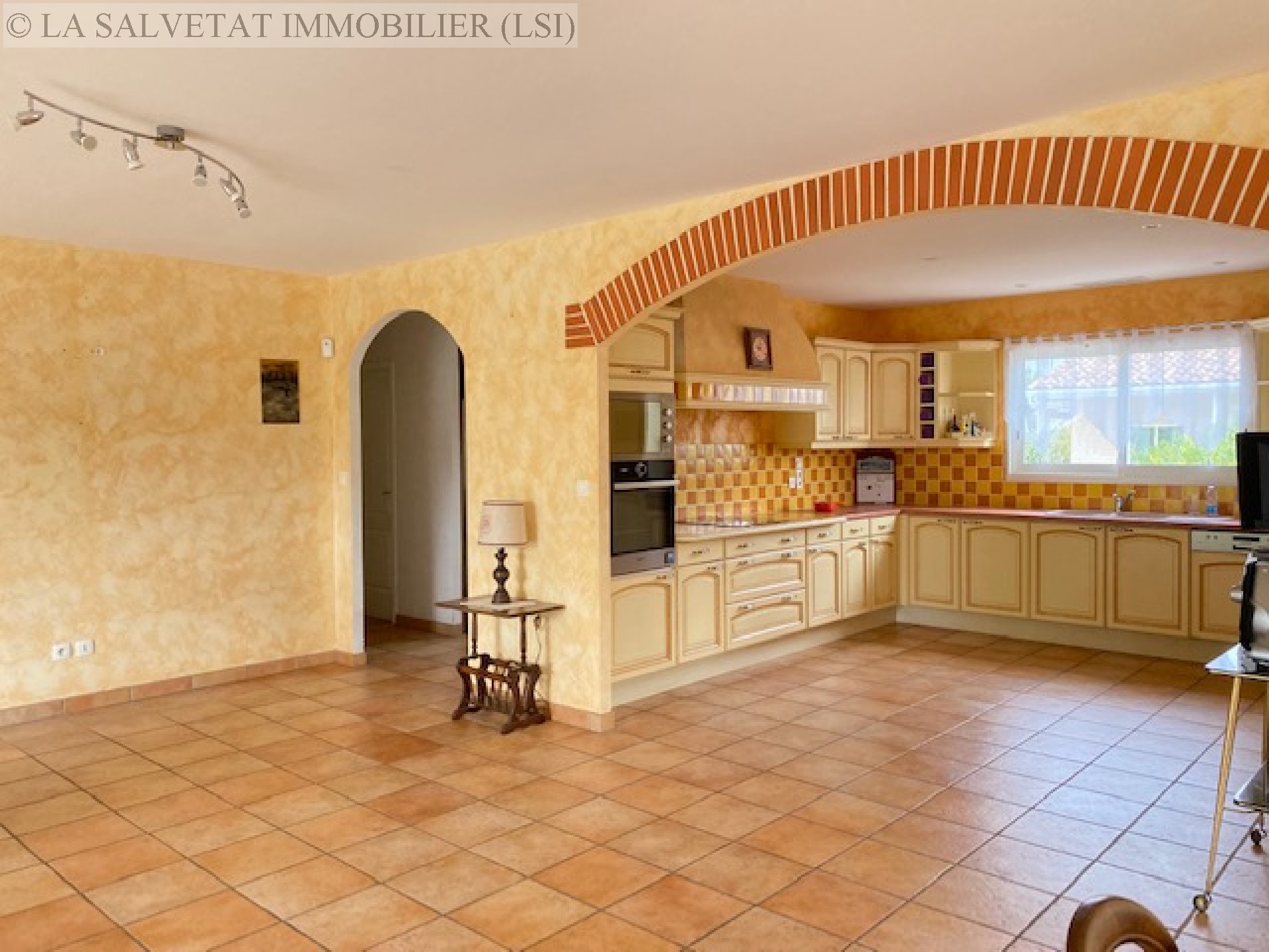 Vente maison-villa - FONTENILLES<br>140 m², 5 pièces