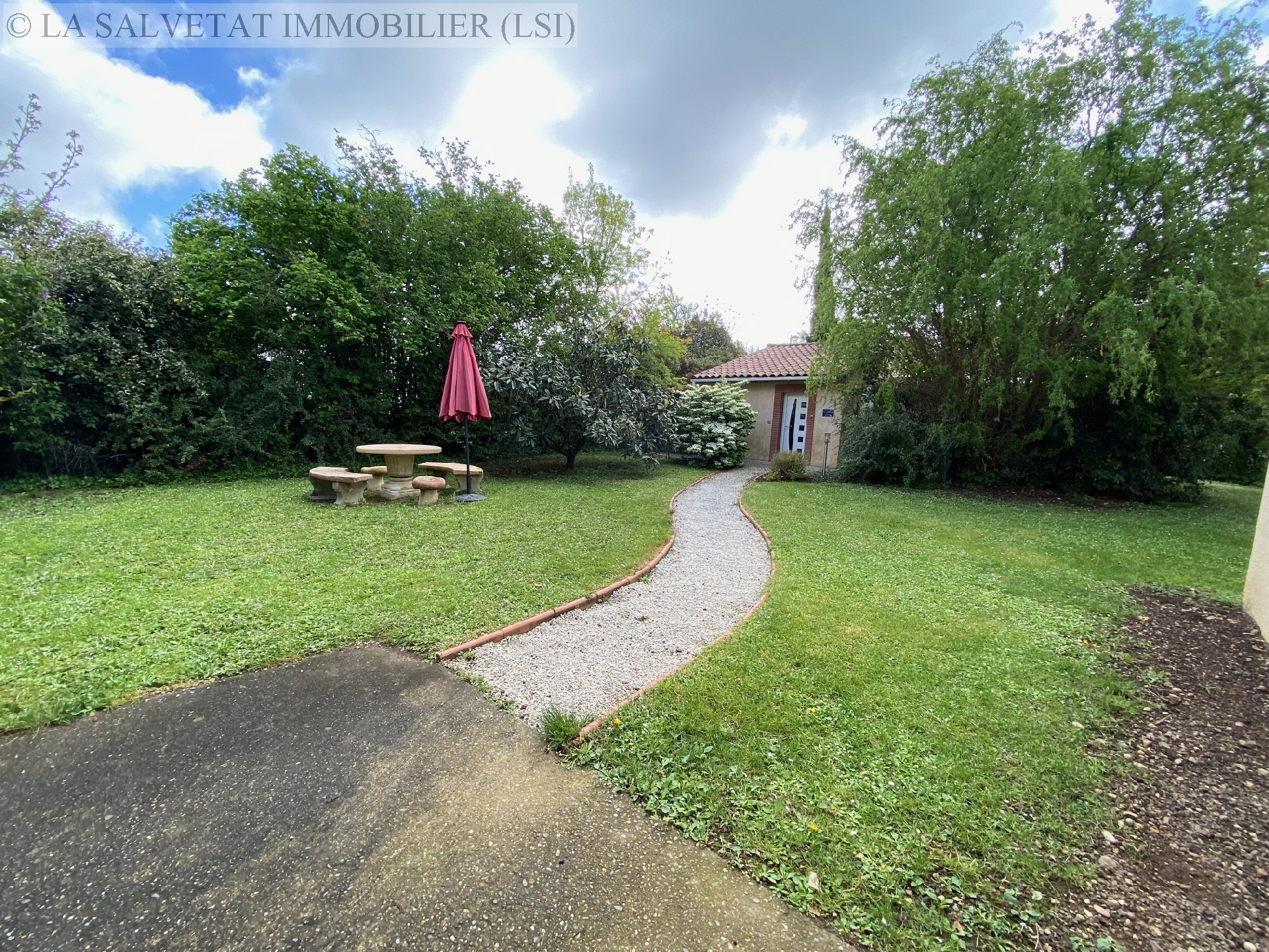 Vente maison-villa - FONTENILLES<br>267 m², 8 pièces