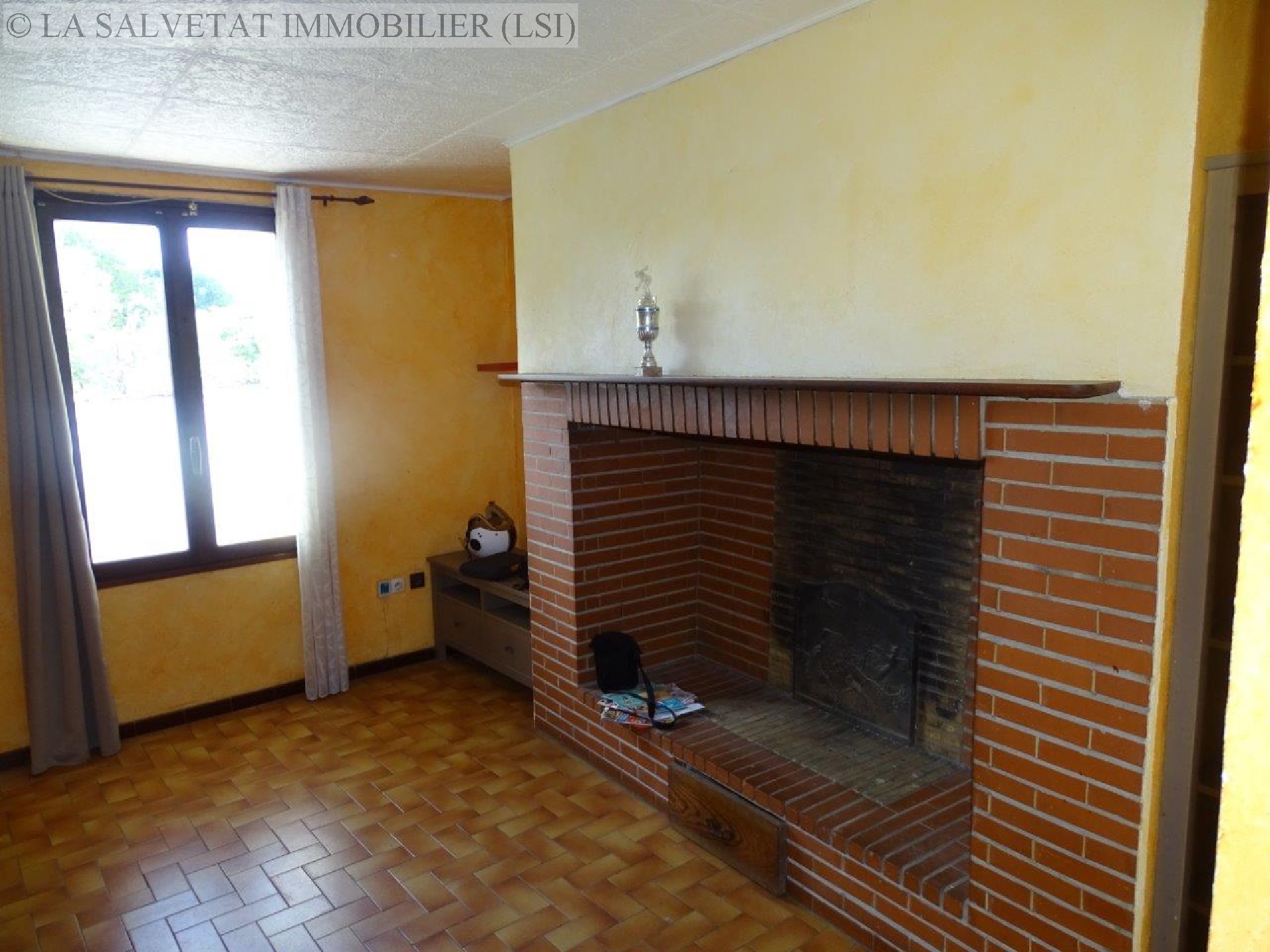 Vente maison-villa - L ISLE JOURDAIN<br>99 m², 5 pièces