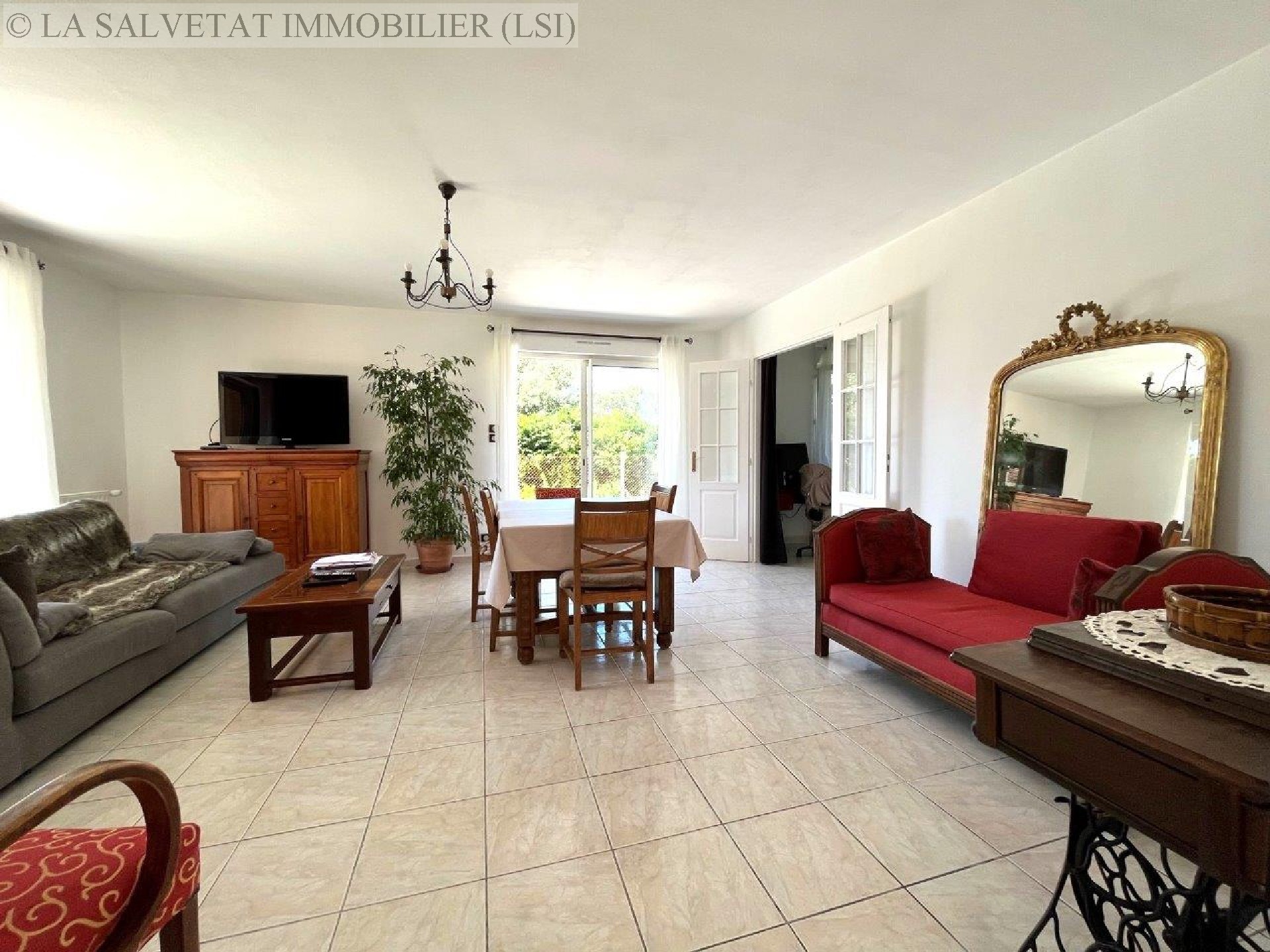 Vente maison-villa - LA SALVETAT ST GILLES<br>110 m², 5 pièces