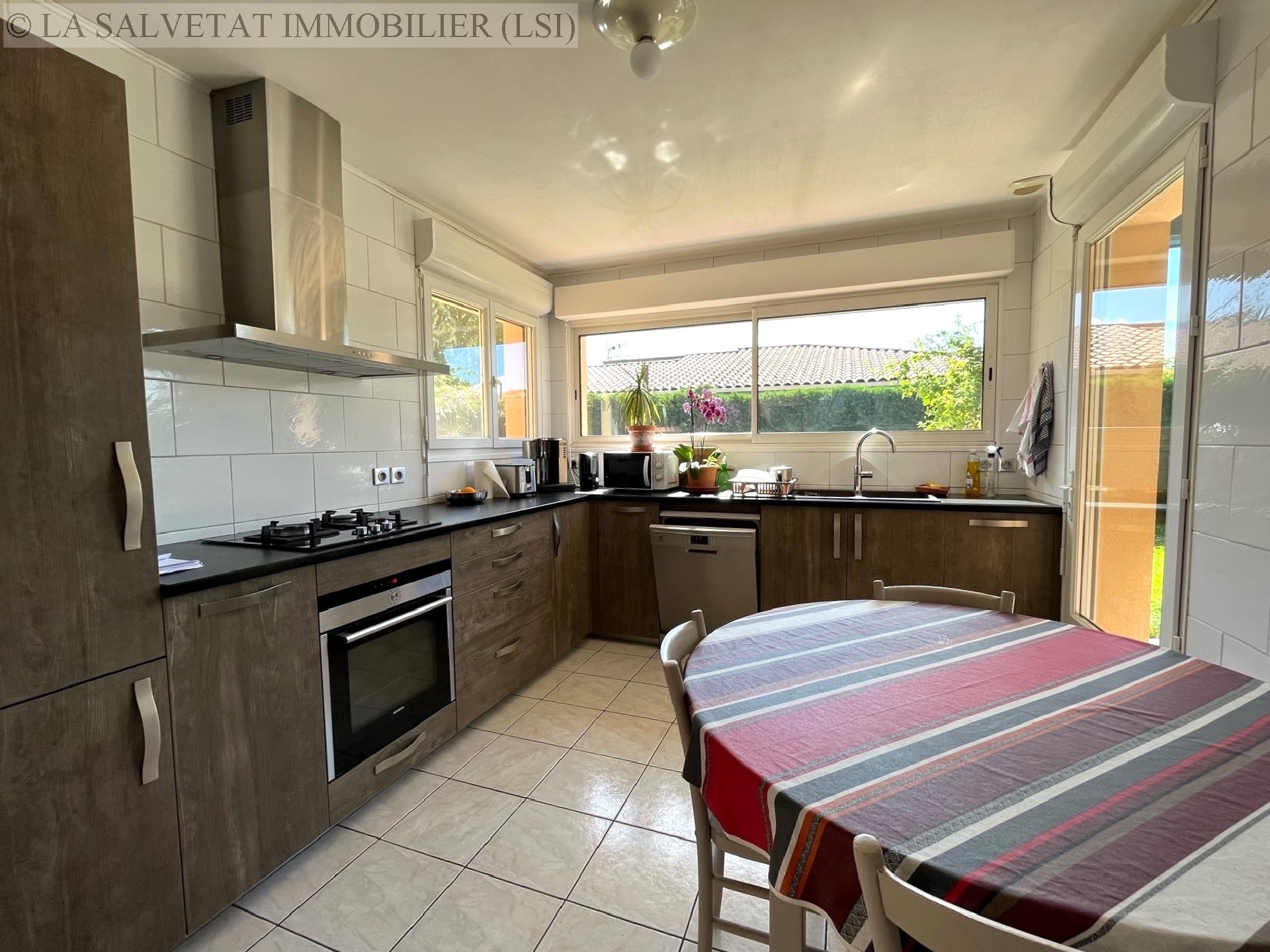 Vente maison-villa - LA SALVETAT ST GILLES<br>110 m², 5 pièces