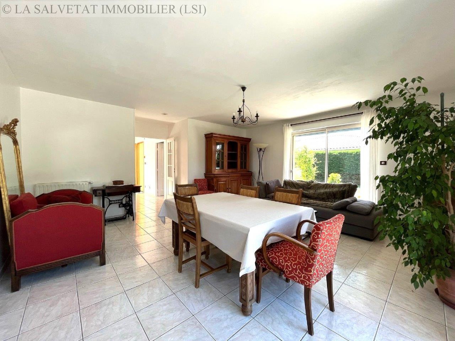 Vente maison-villa - LA SALVETAT ST GILLES<br>110 m², 5 pièces
