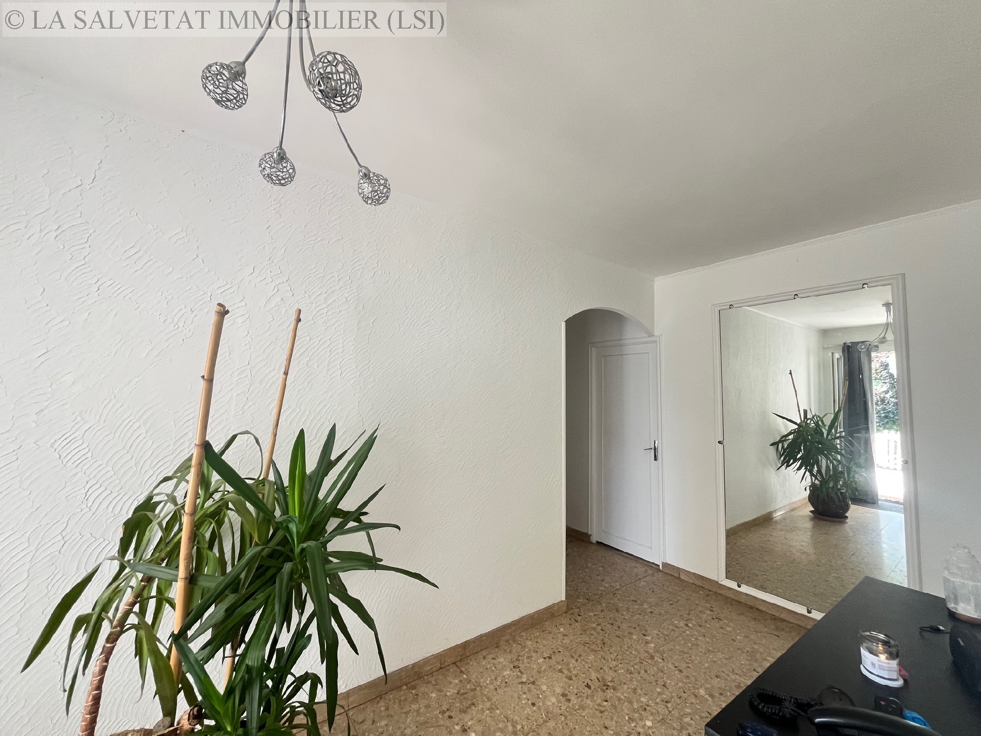 Vente maison-villa - LIAS<br>240 m², 7 pièces