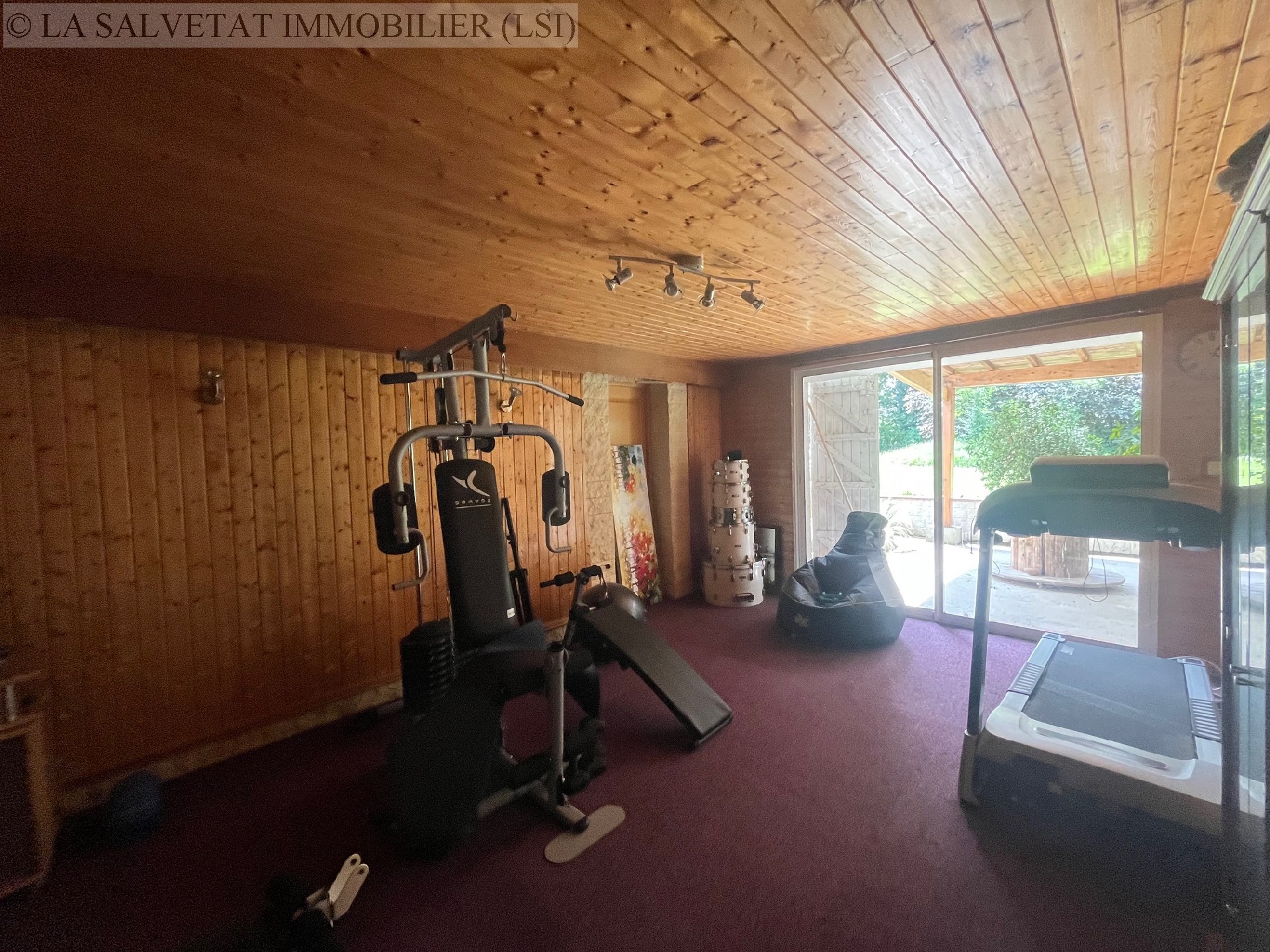 Vente maison-villa - LIAS<br>240 m², 7 pièces