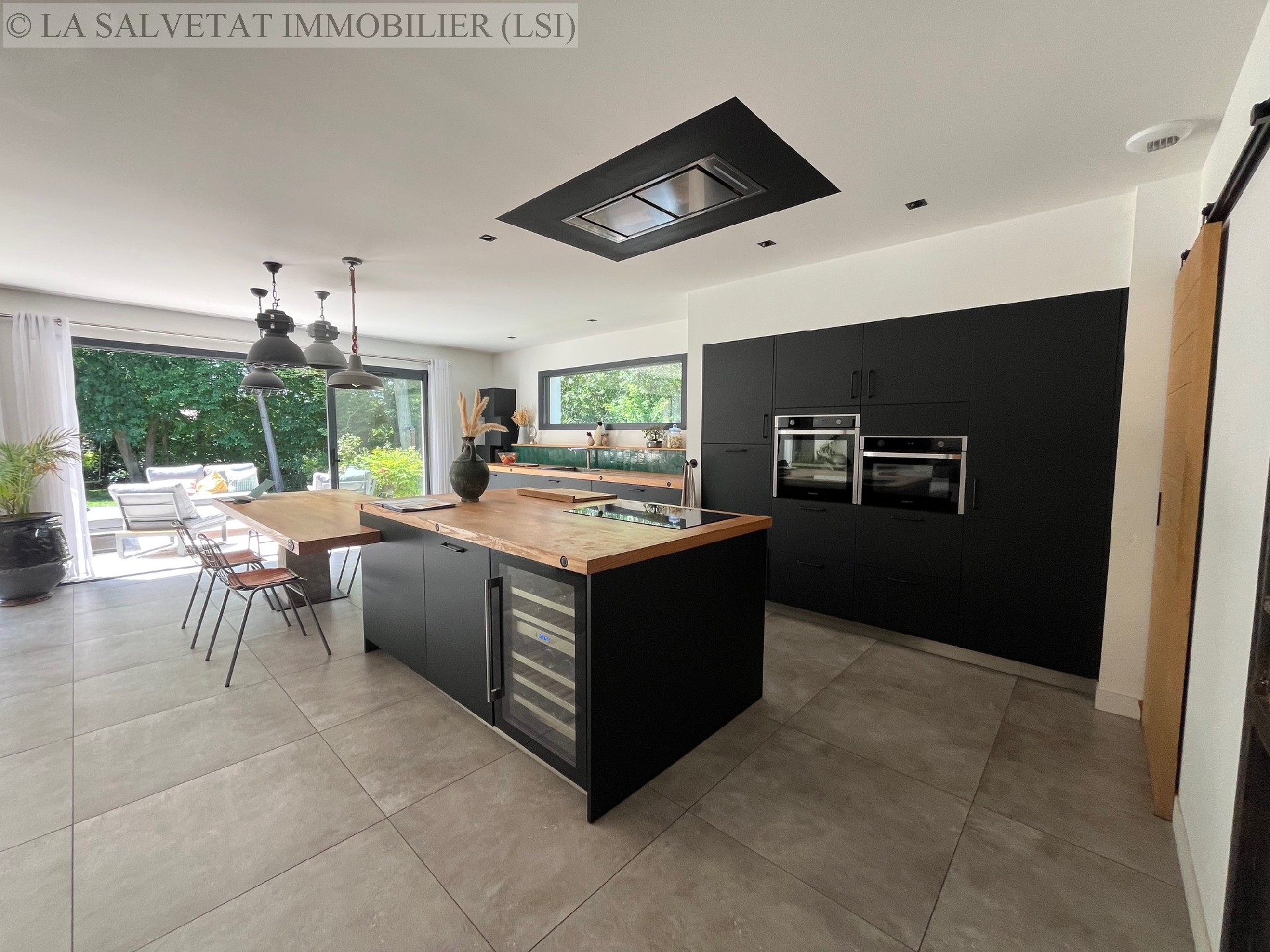 Vente maison-villa - ST LYS<br>169 m², 5 pièces