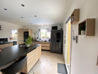 vente maison-villa LIAS 5 pieces, 156m2