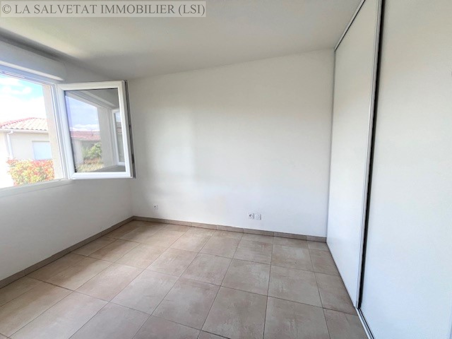 Vente maison-villa - LA SALVETAT ST GILLES<br>79 m², 4 pièces