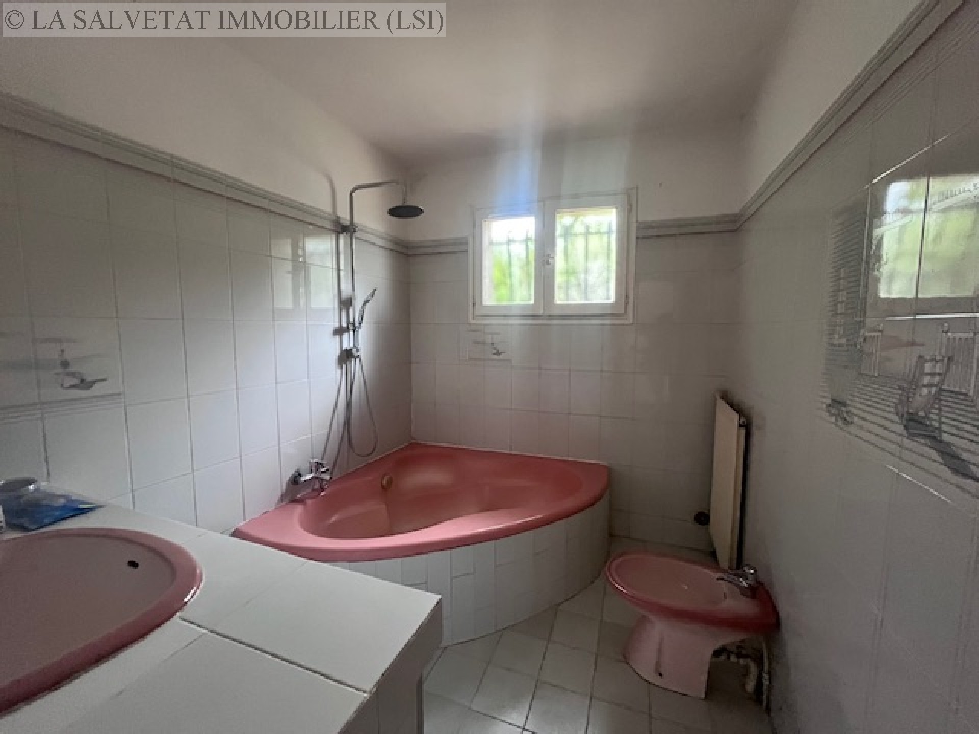 Vente maison-villa - LEGUEVIN<br>115 m&sup2;, 5 pièces