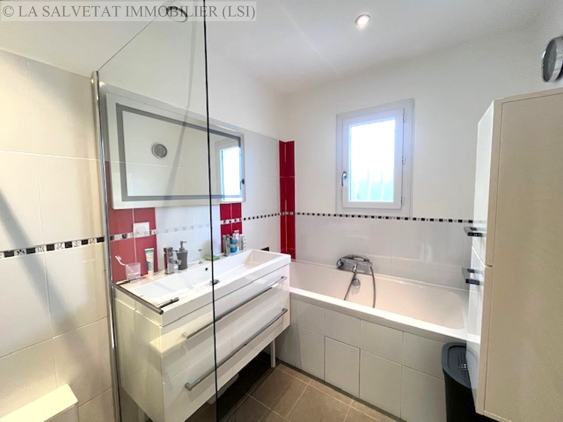 Vente maison-villa - FONTENILLES<br>122 m&sup2;, 5 pièces