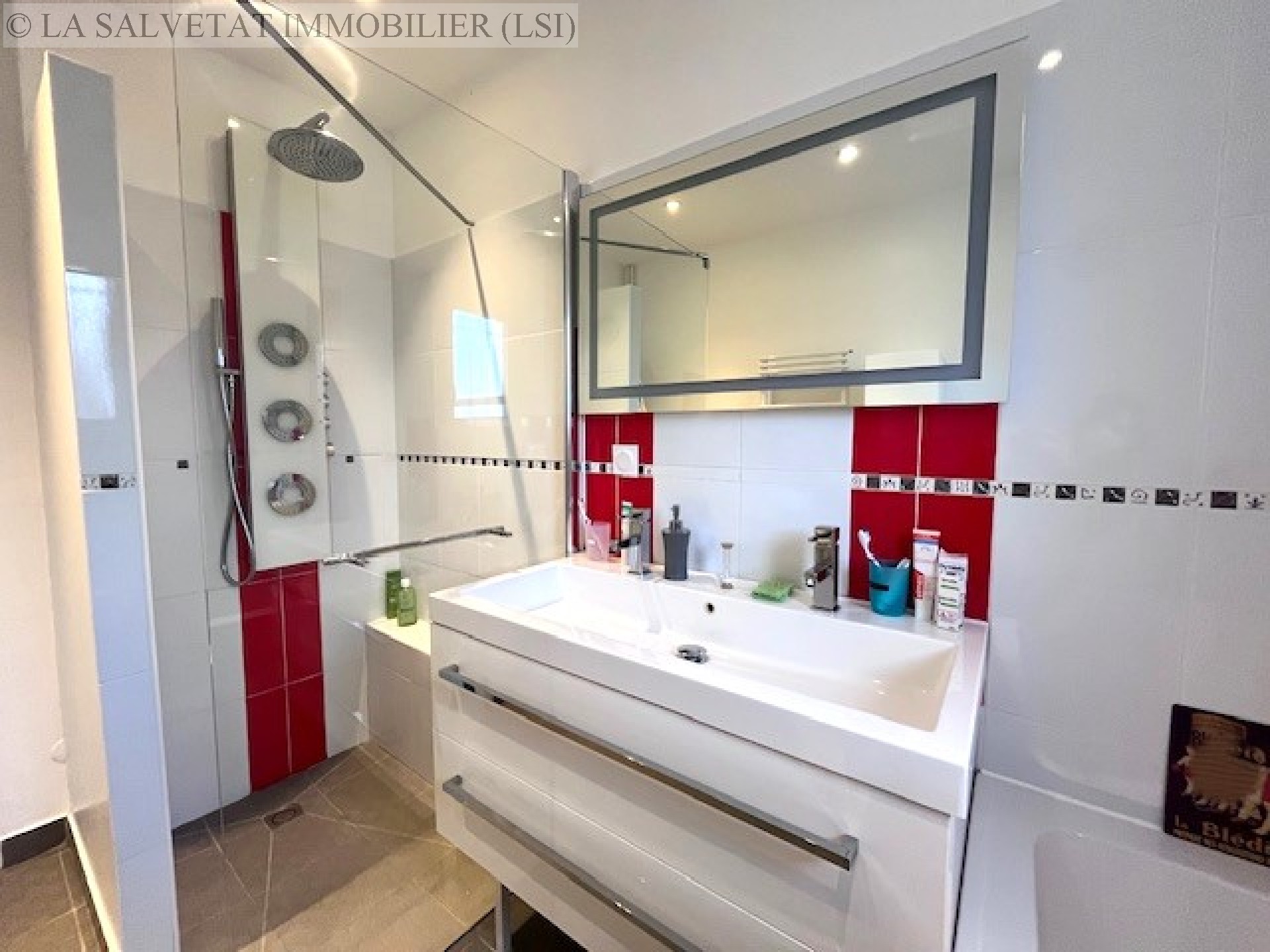 Vente maison-villa - FONTENILLES<br>122 m&sup2;, 5 pièces