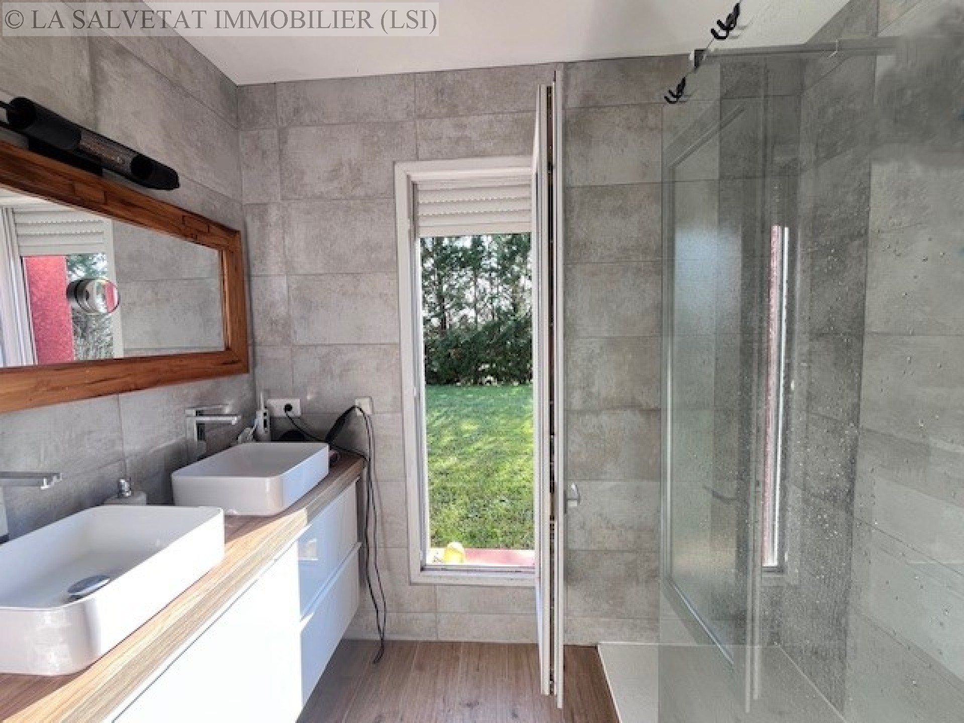 Vente maison-villa - FONTENILLES<br>145 m&sup2;, 5 pièces