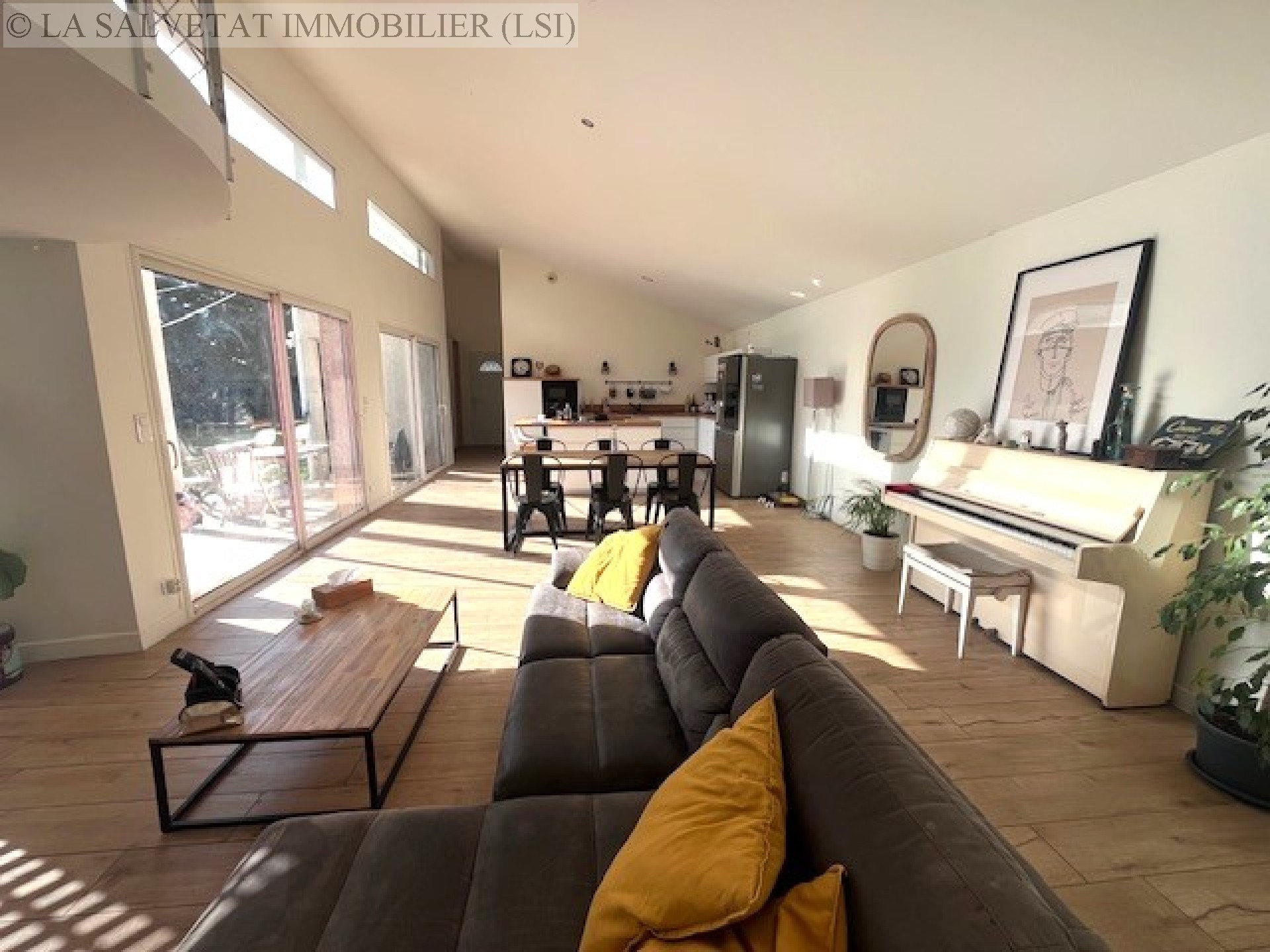 Vente maison-villa - FONTENILLES<br>145 m&sup2;, 5 pièces