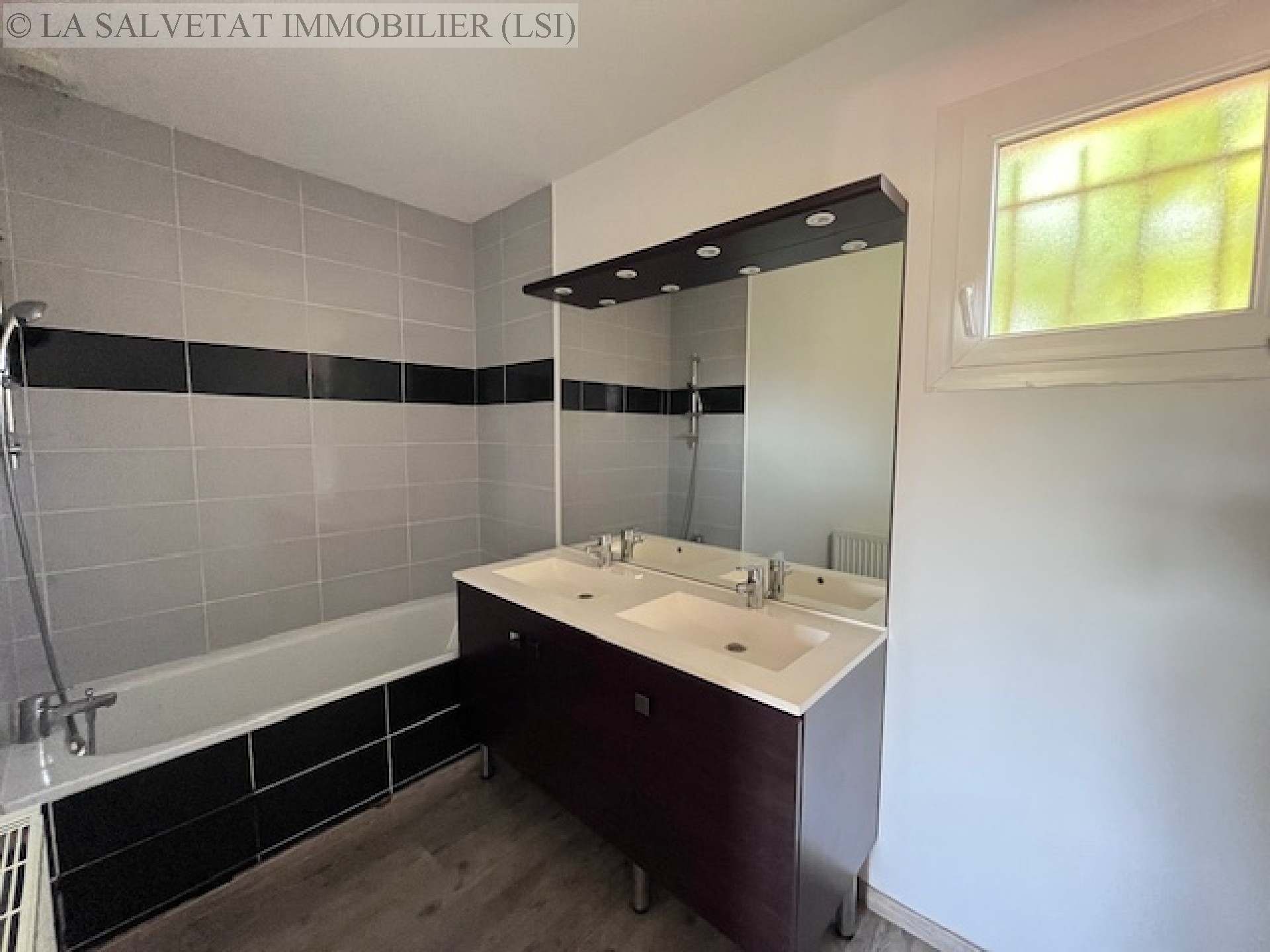 Vente maison-villa - LA SALVETAT ST GILLES<br>87 m², 4 pièces